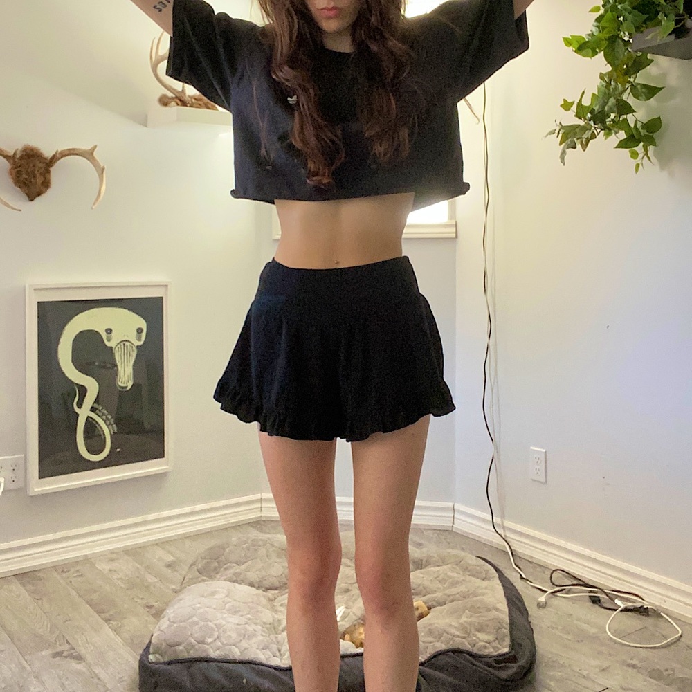 Frilled Shorts - Picture 2 of 8